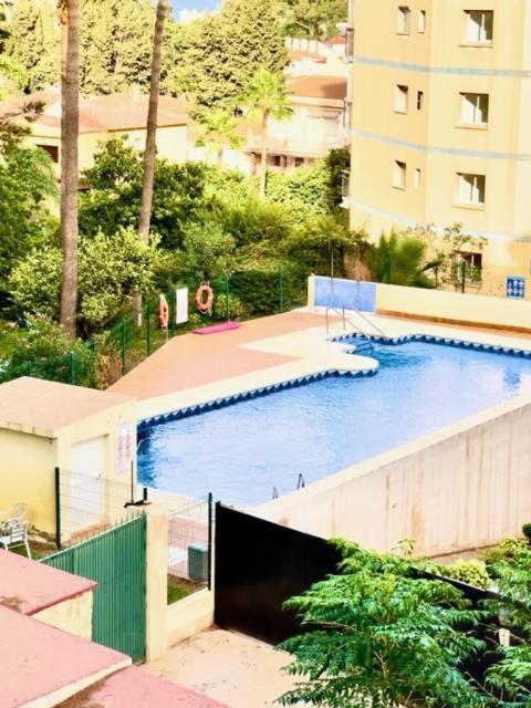 Apartamento Marysol ベナルマデナ エクステリア 写真